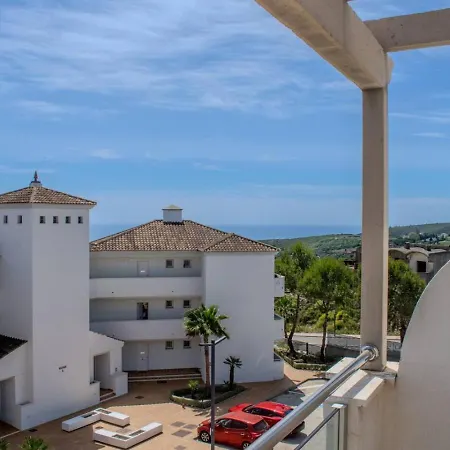 Lägenhet 2br Cosy With Pool And Sea View