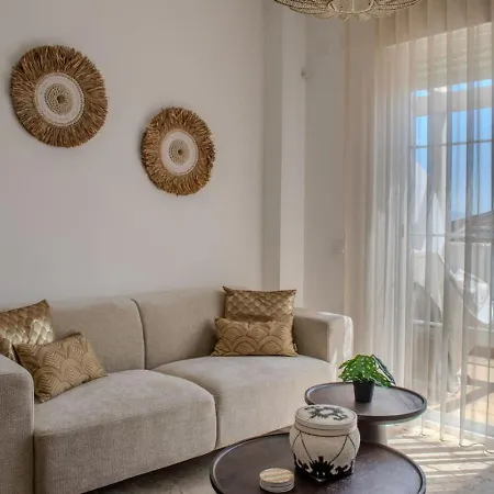 2br Cosy With Pool And Sea View Lägenhet