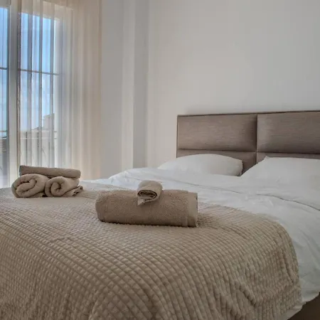 2br Cosy With Pool And Sea View *